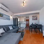 Dalma * Makarska