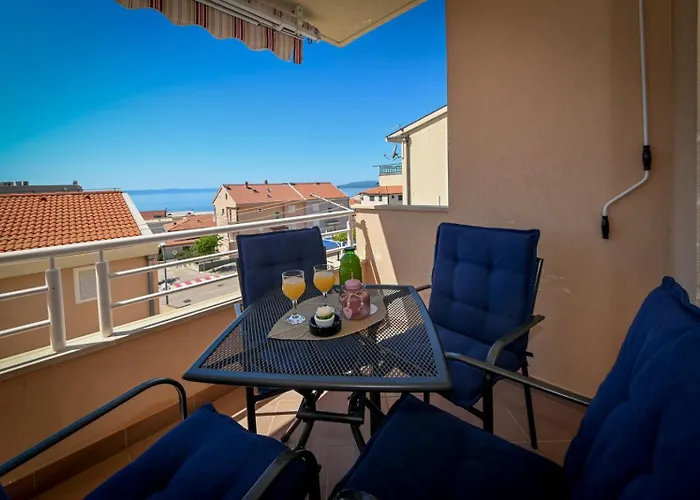 Dalma Apartment *