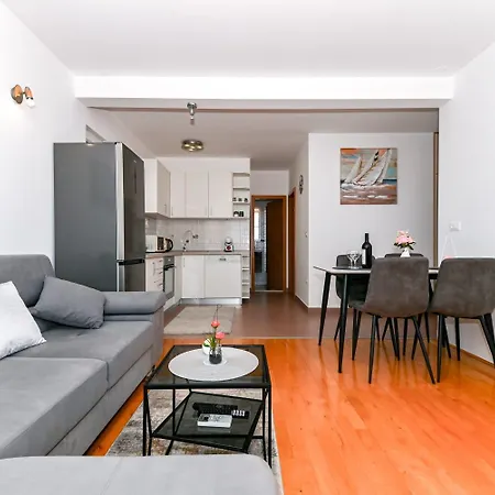Apartamento Dalma *